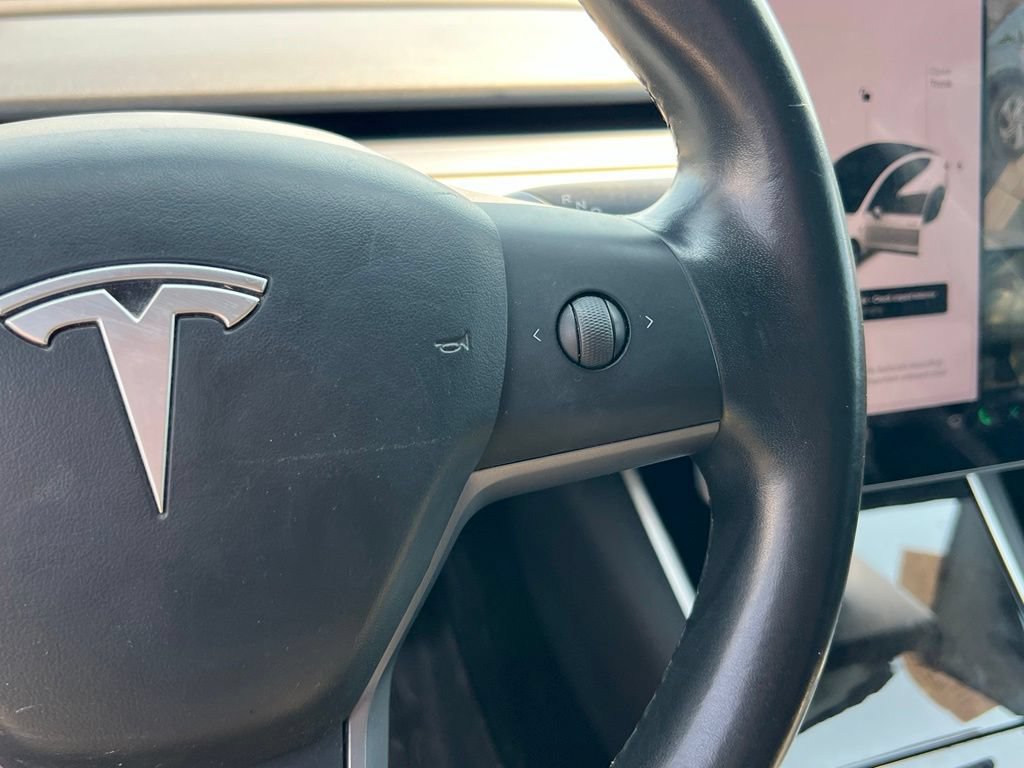 Used 2018 Tesla Model 3 Long Range AWD/4WD image 19