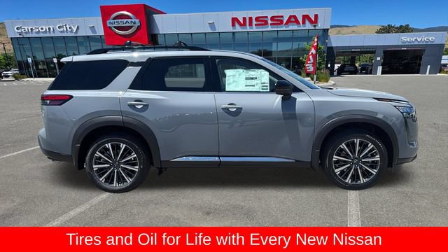 New 2026 Nissan Pathfinder Platinum w/ Cargo Package AWD/4WD image 2
