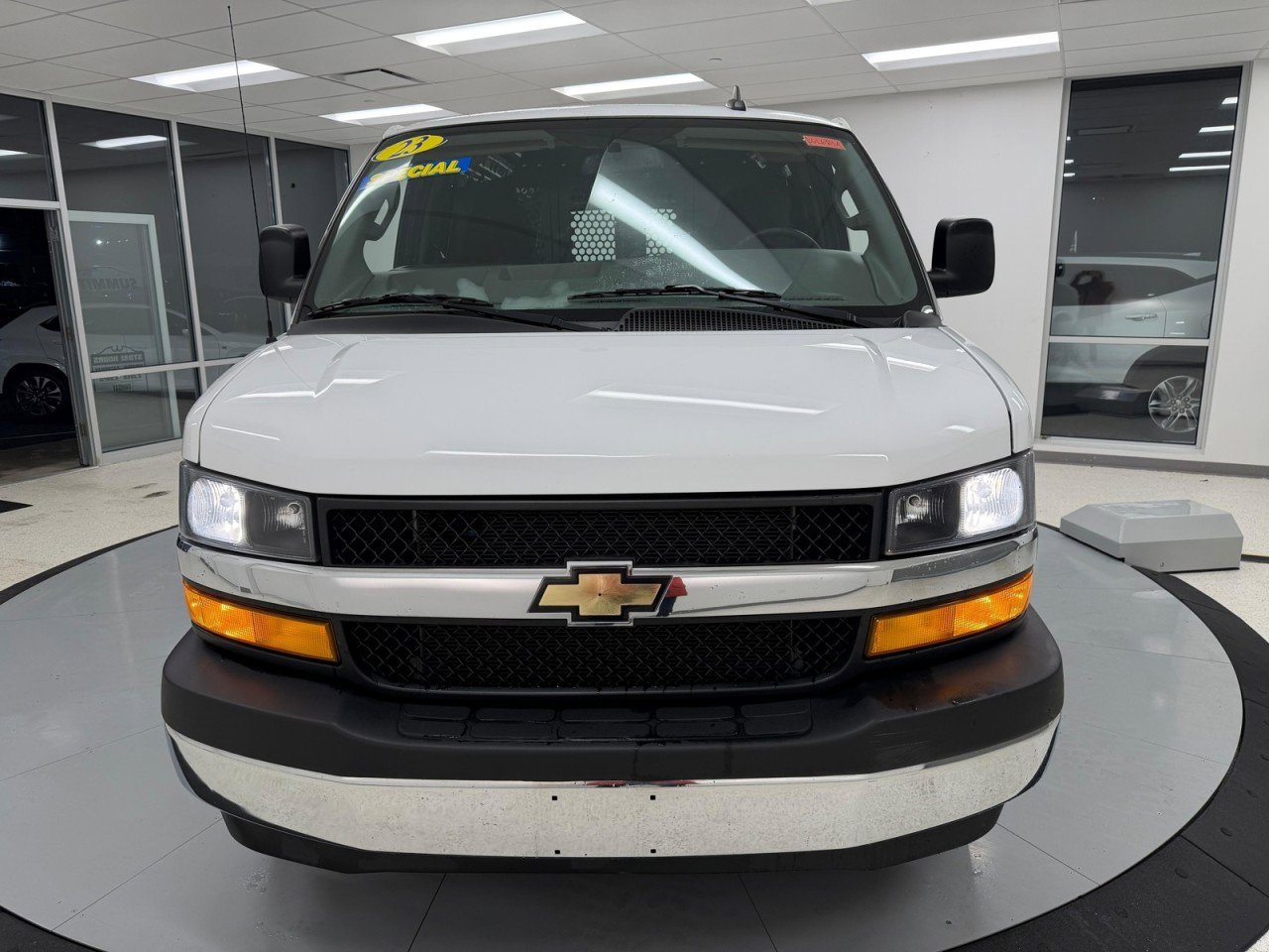 Used 2023 Chevrolet Express 2500 w/ Driver Convenience Package image 38