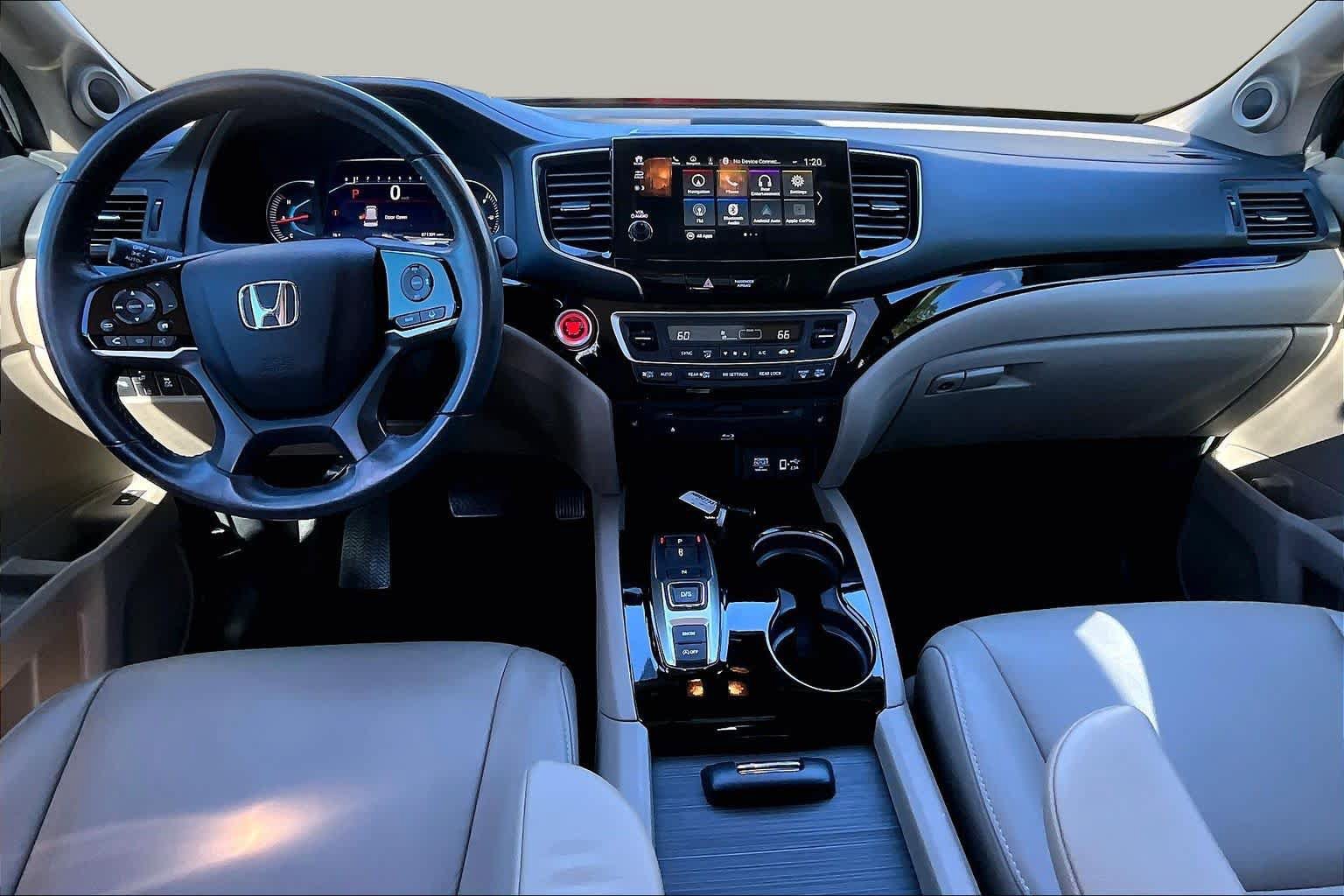 Used 2022 Honda Pilot Touring image 15