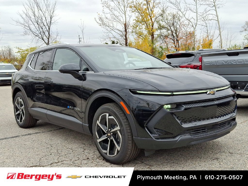New 2026 Chevrolet Equinox EV LT AWD/4WD image 2