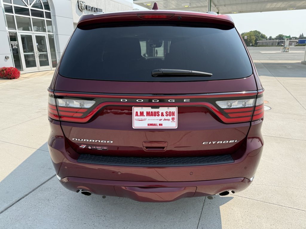Used 2020 Dodge Durango Citadel w/ Technology Group AWD/4WD image 7