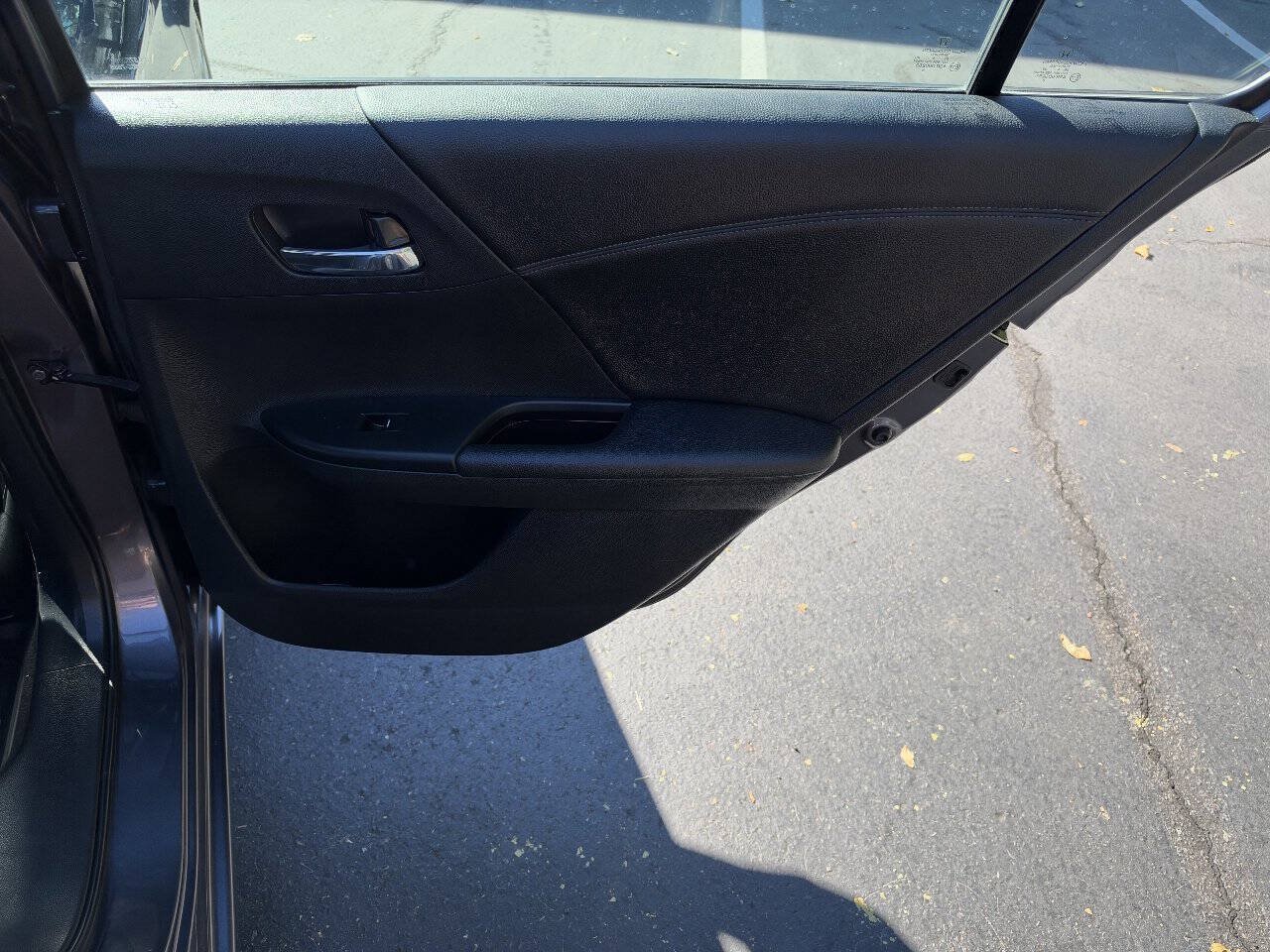 Used 2015 Honda Accord EX-L image 16