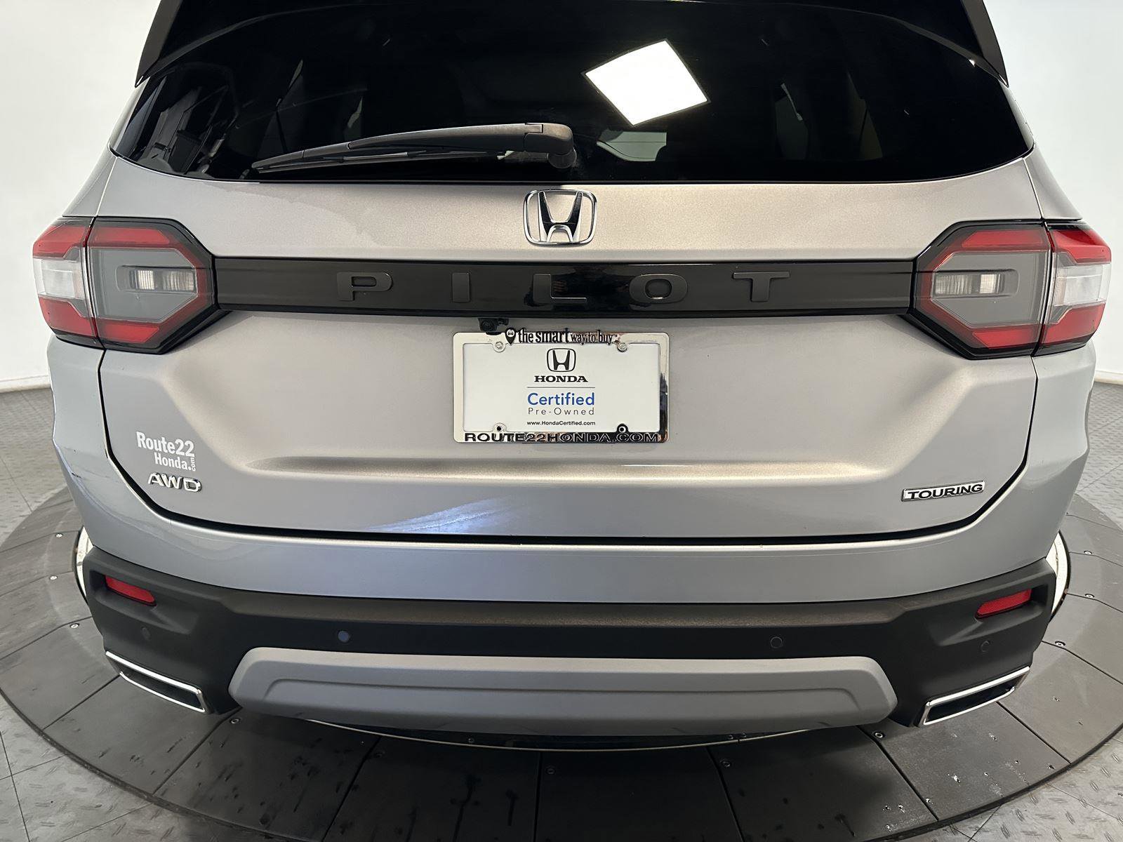 Certified 2024 Honda Pilot Touring image 12