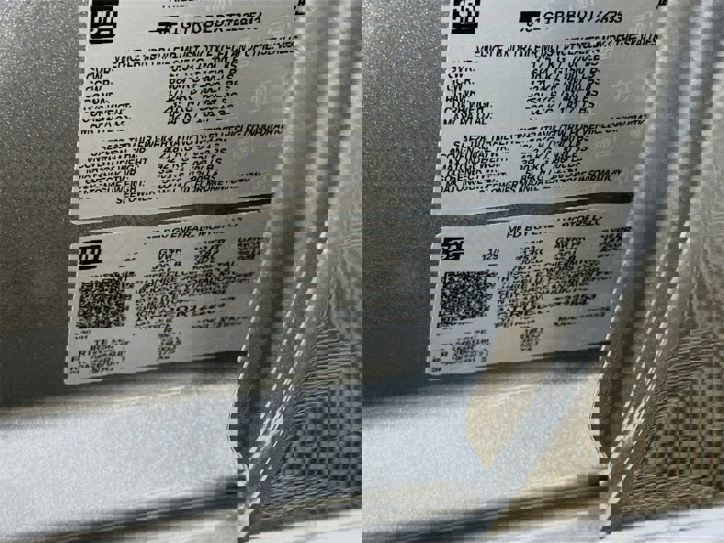 New 2026 GMC Sierra 1500 SLE w/ Preferred Package image 25