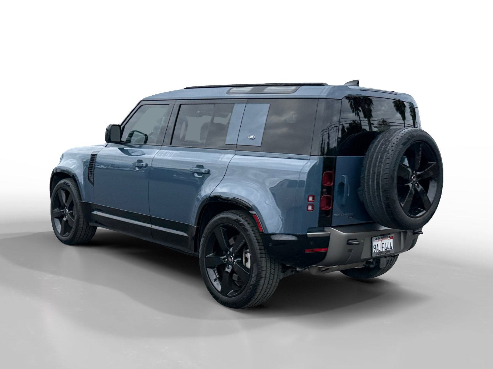 Used 2022 Land Rover Defender 110 X-Dynamic HSE image 3