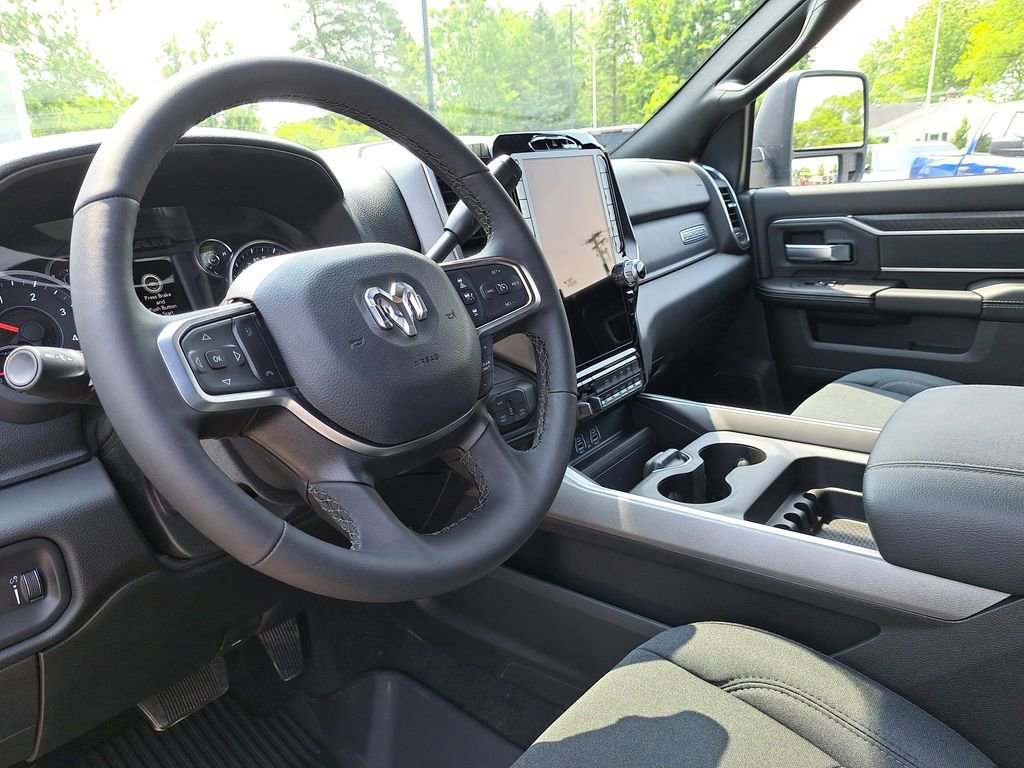 New 2025 RAM 2500 Big Horn AWD/4WD image 15