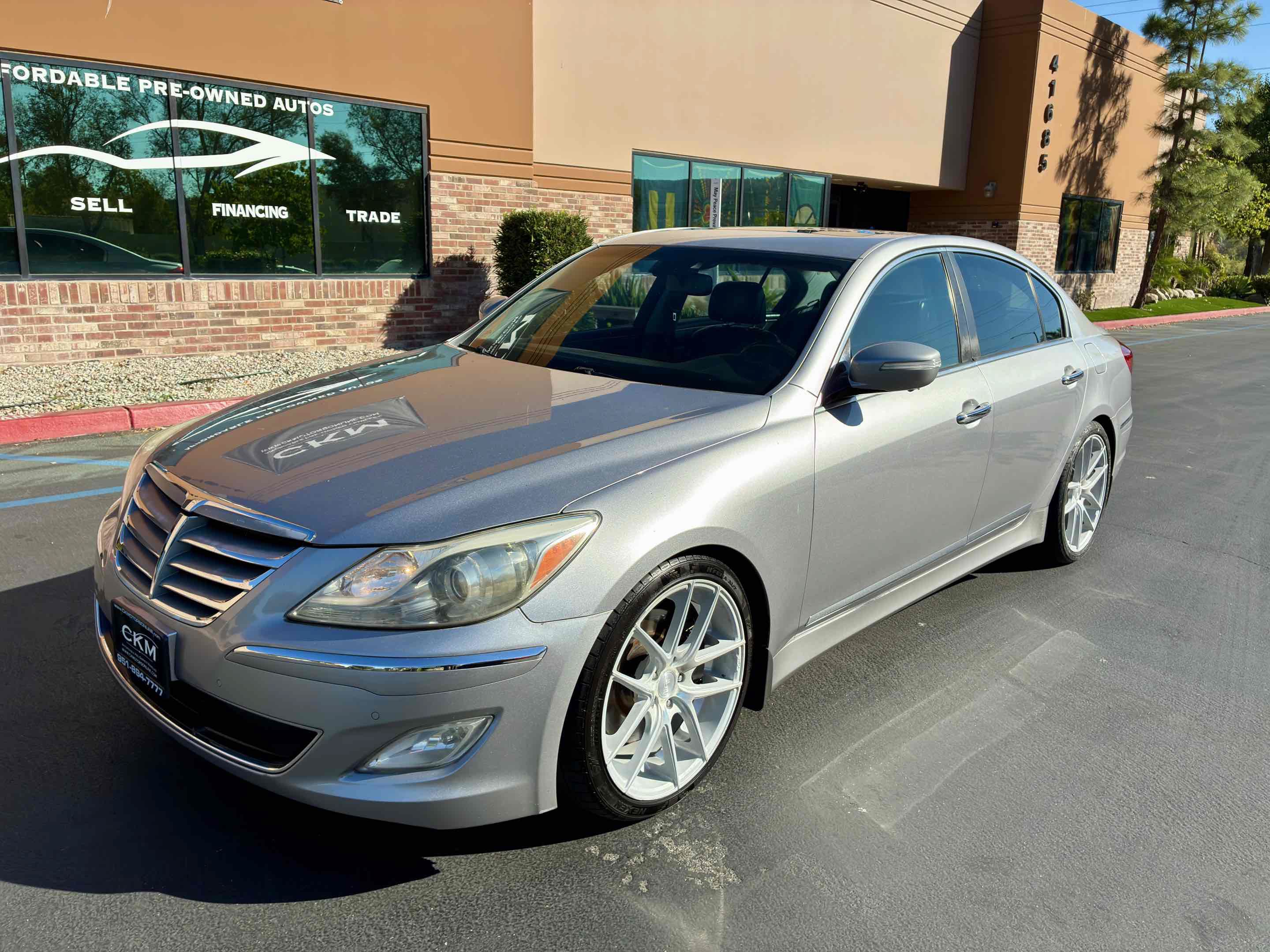 Used 2012 Hyundai Genesis 5.0 RWD image 4