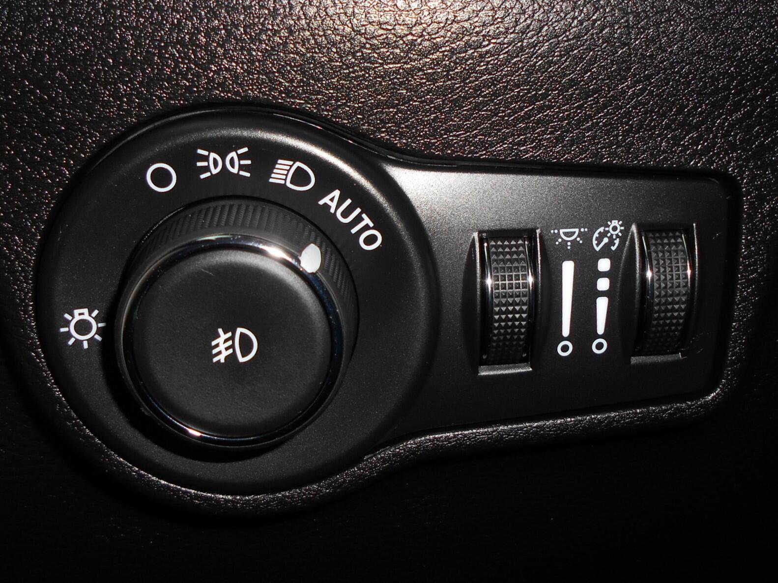 Certified 2024 Jeep Compass Limited AWD/4WD image 13