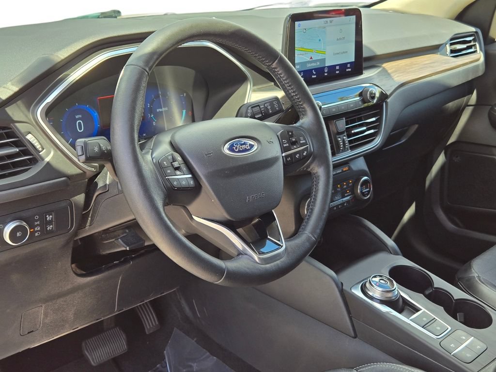 Used 2020 Ford Escape Titanium AWD/4WD image 16