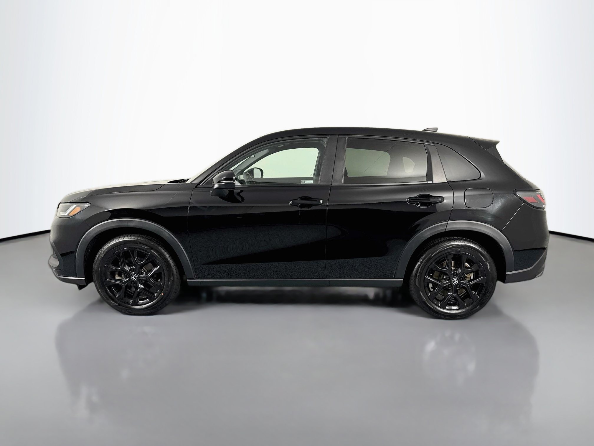 Certified 2023 Honda HR-V Sport image 8