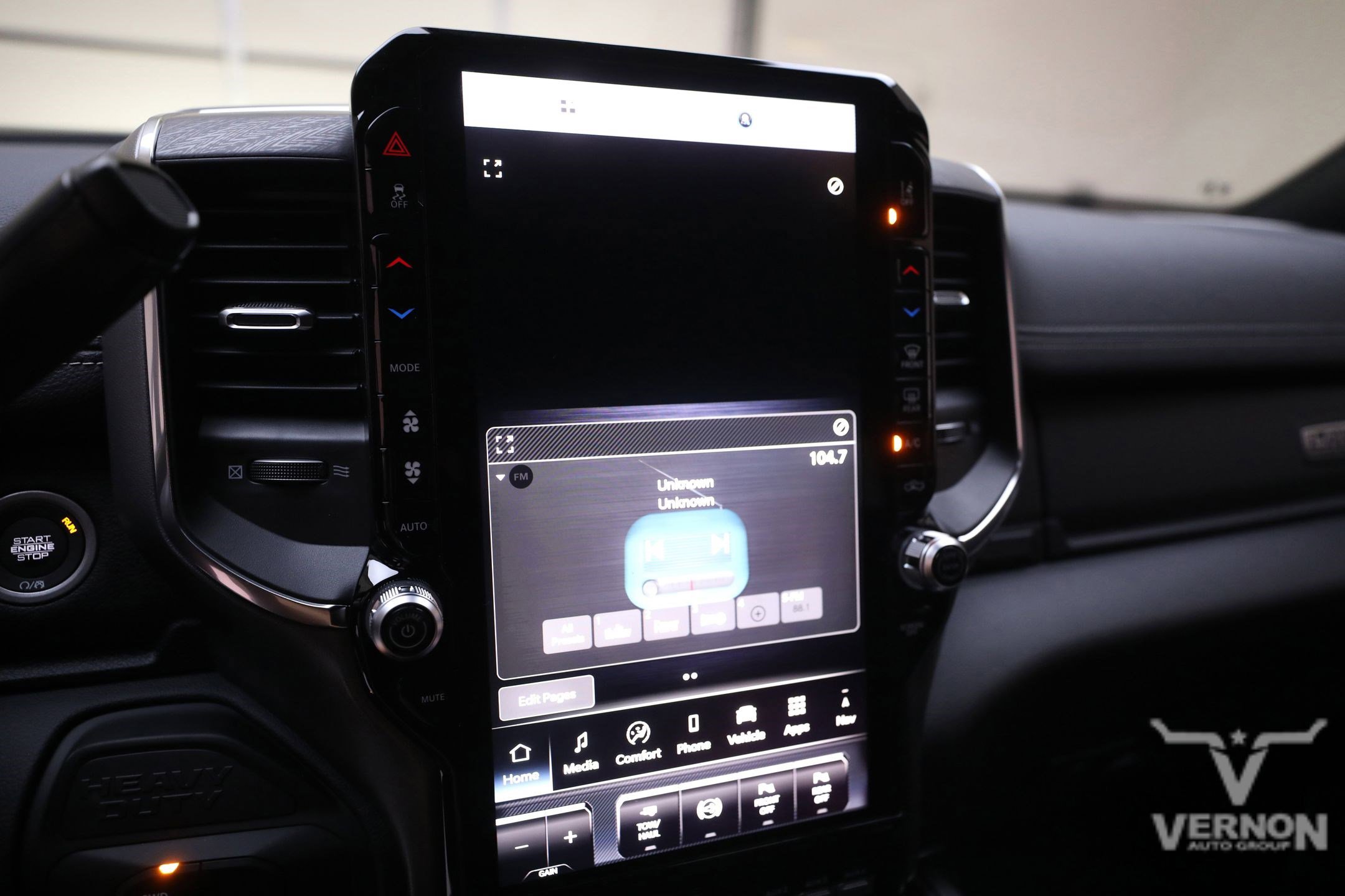 New 2025 RAM 3500 Laramie image 31