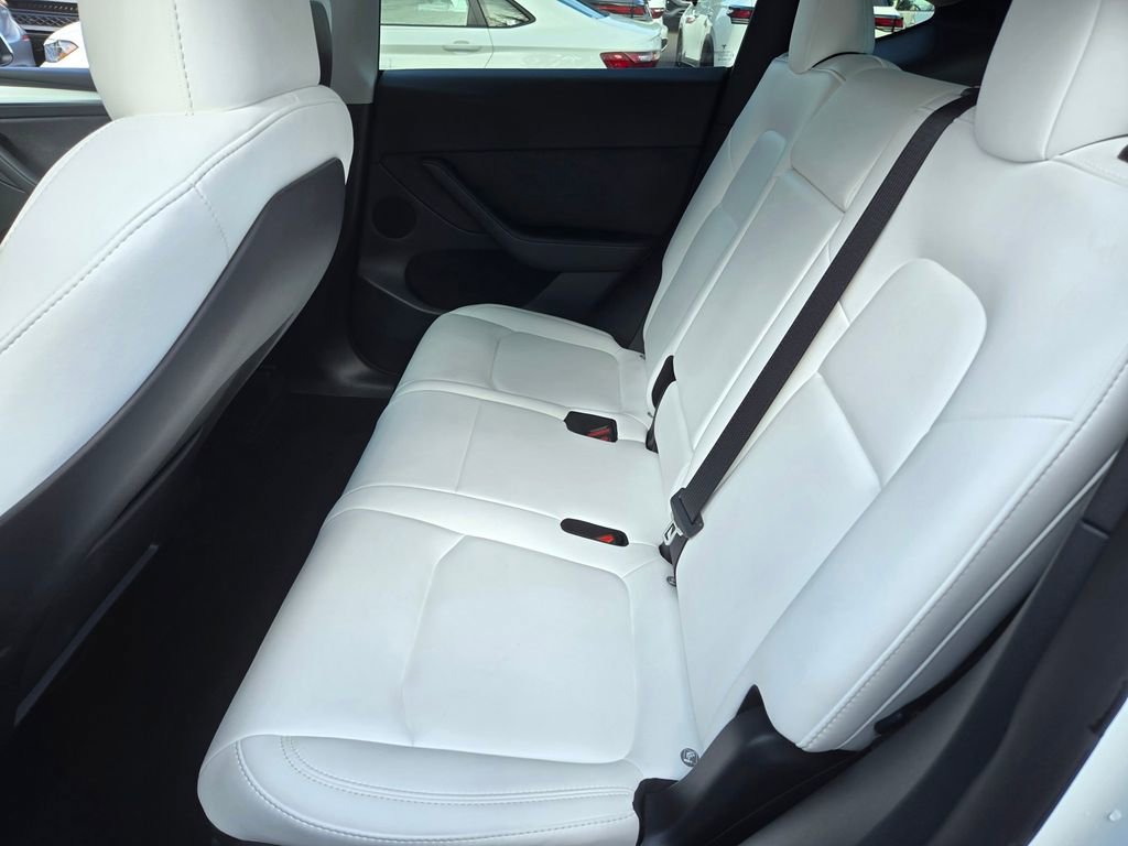Used 2023 Tesla Model Y Long Range image 12