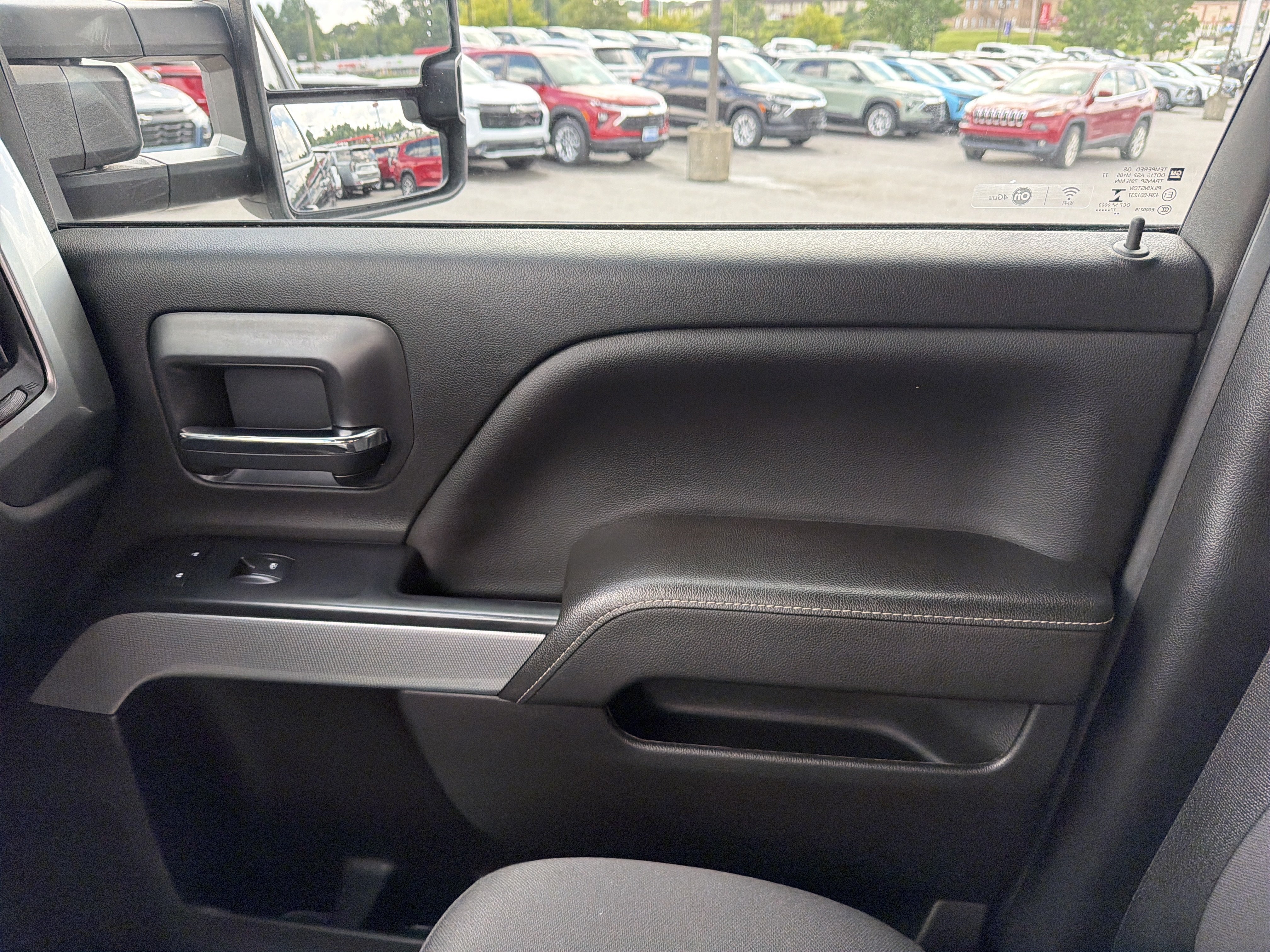 Used 2018 Chevrolet Silverado 2500 LT w/ LT Convenience Package AWD/4WD image 24