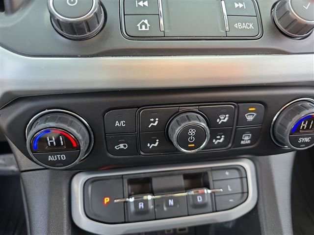 Used 2023 GMC Acadia SLT w/ Technology Package image 21