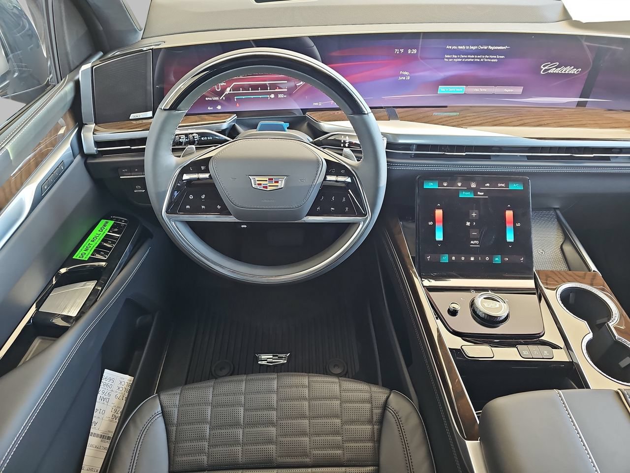 New 2026 Cadillac Escalade Platinum Sport w/ LPO, ONYX Package AWD/4WD image 17