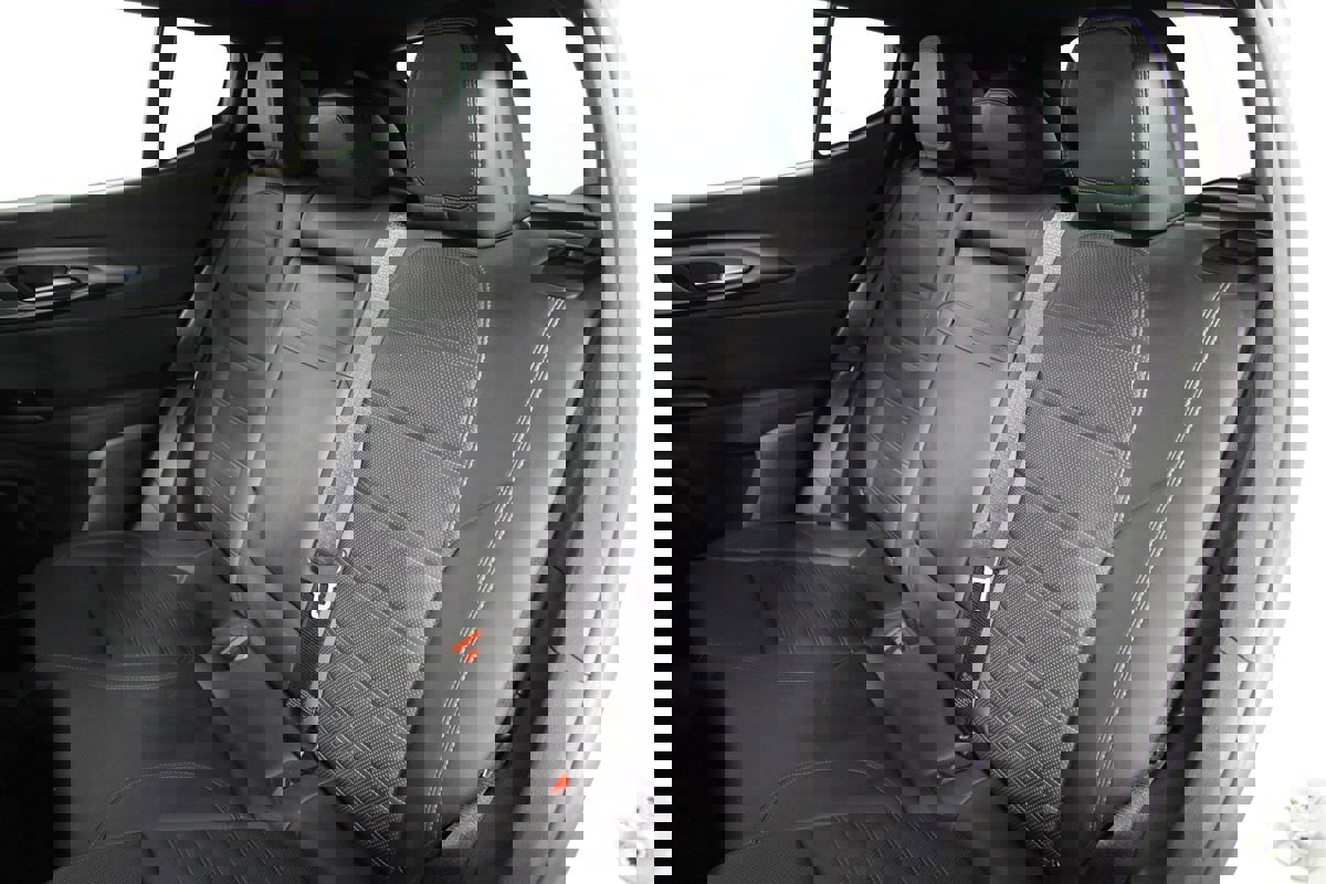 Used 2024 Alfa Romeo Tonale Ti w/ Premium Interior Package image 30