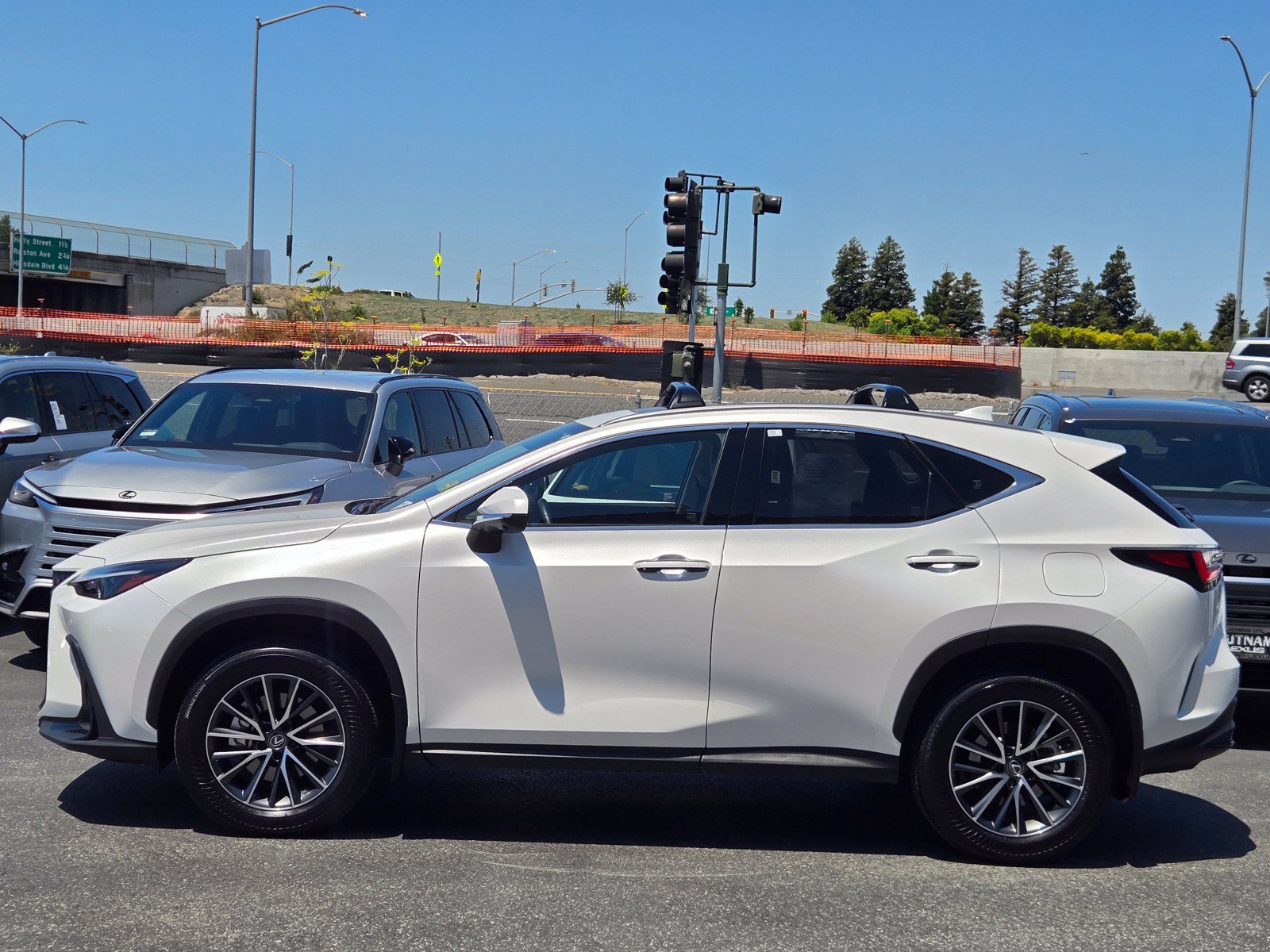 Certified 2025 Lexus NX 350h AWD w/ Premium Package image 7