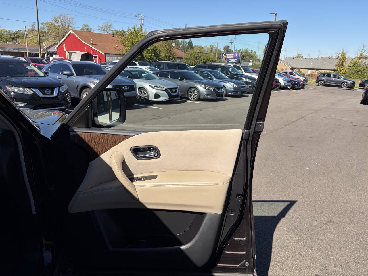 Used 2018 Nissan Armada SV w/ Driver Package AWD/4WD image 19