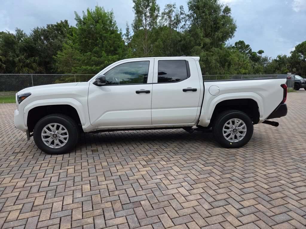 Certified 2024 Toyota Tacoma SR AWD/4WD image 8