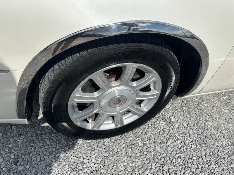 Used 2008 Cadillac DTS FWD image 7