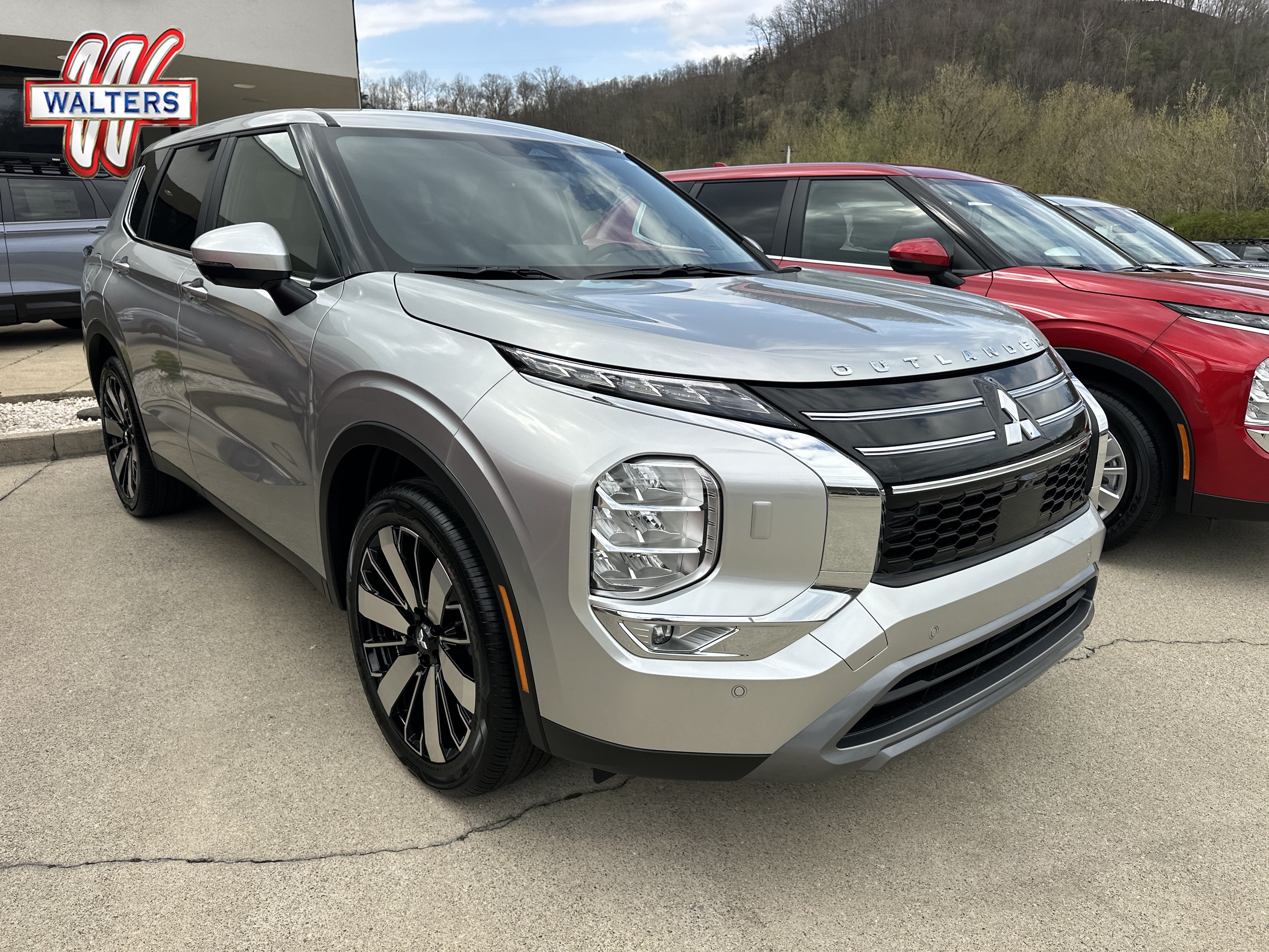 New 2026 Mitsubishi Outlander SE