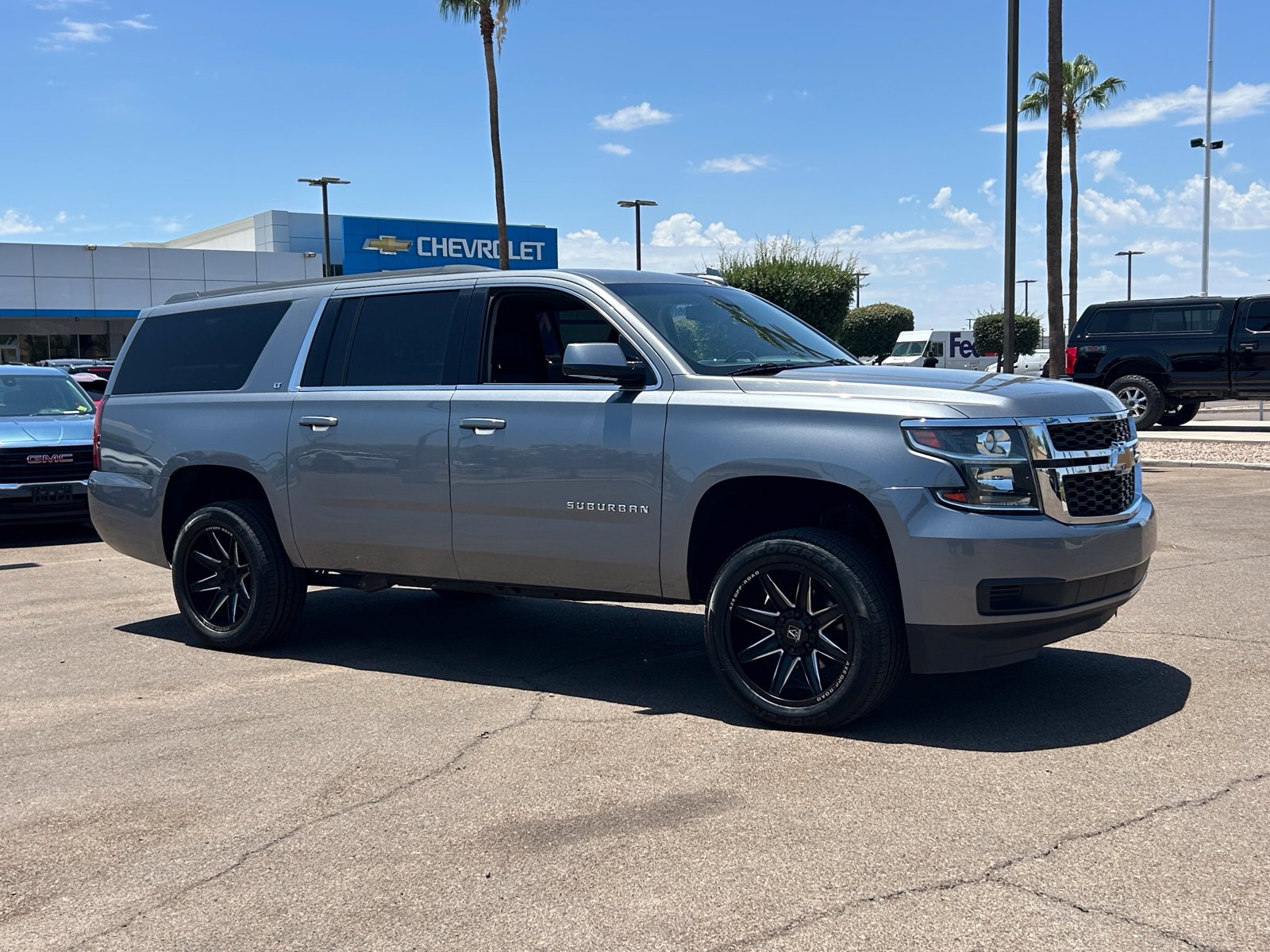 Used 2020 Chevrolet Suburban LT AWD/4WD image 7