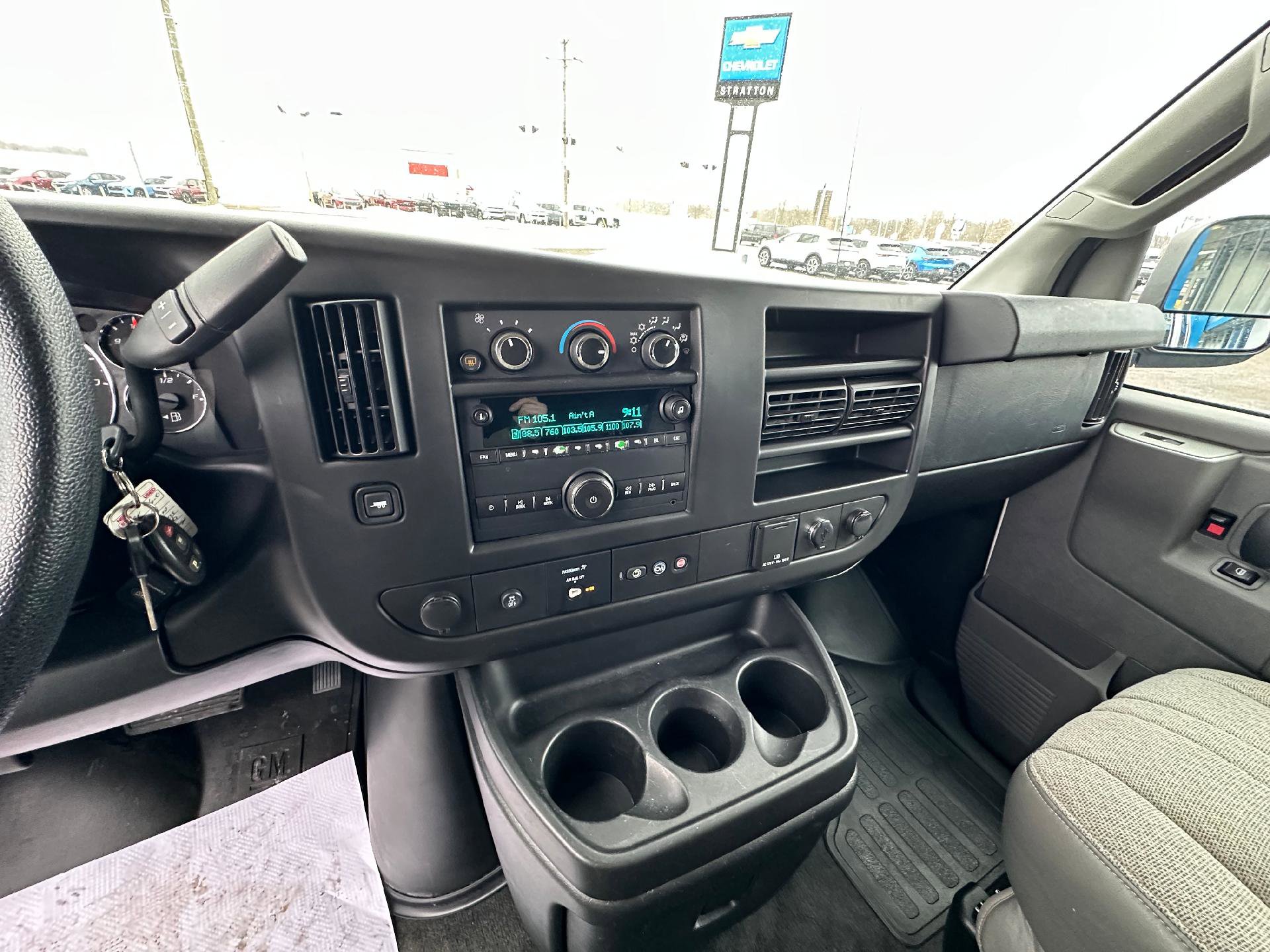 Certified 2016 Chevrolet Express 3500 LT w/ LT Preferred Equipment Group image 17