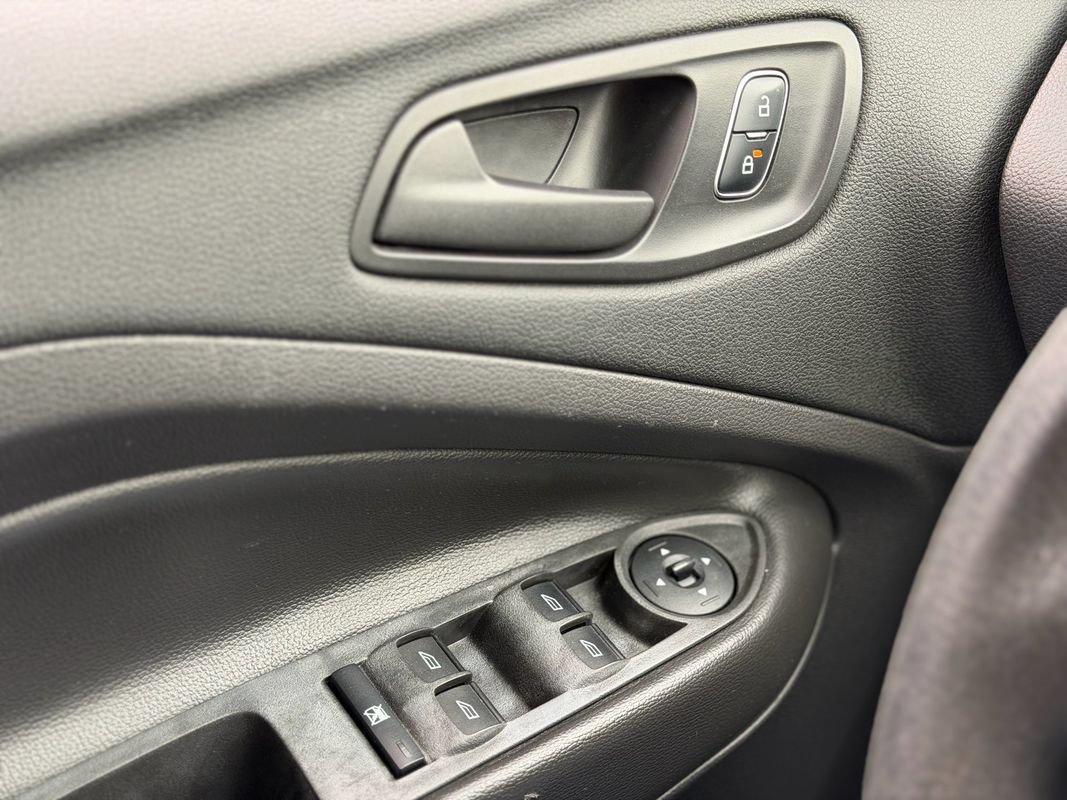 Used 2017 Ford Escape S FWD image 19