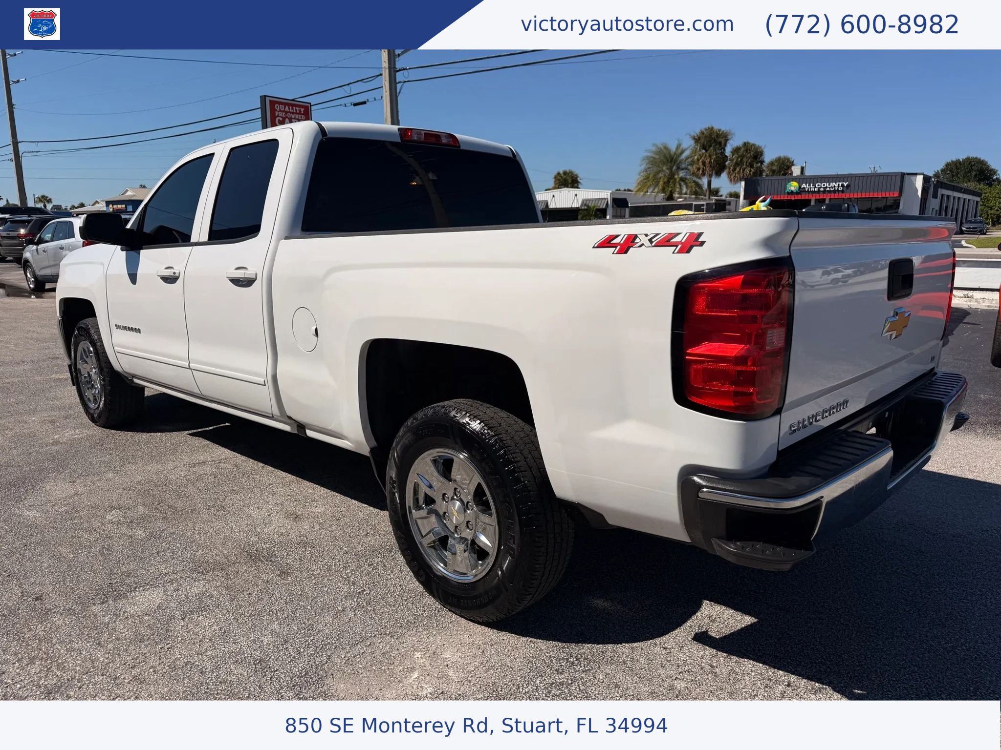Used 2018 Chevrolet Silverado 1500 LT AWD/4WD image 11