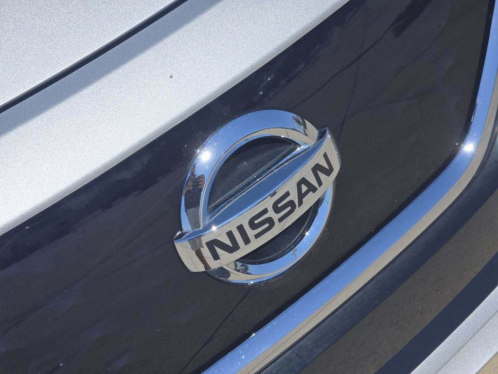 Used 2022 Nissan Leaf SV w/ SV Technology Package FWD image 13