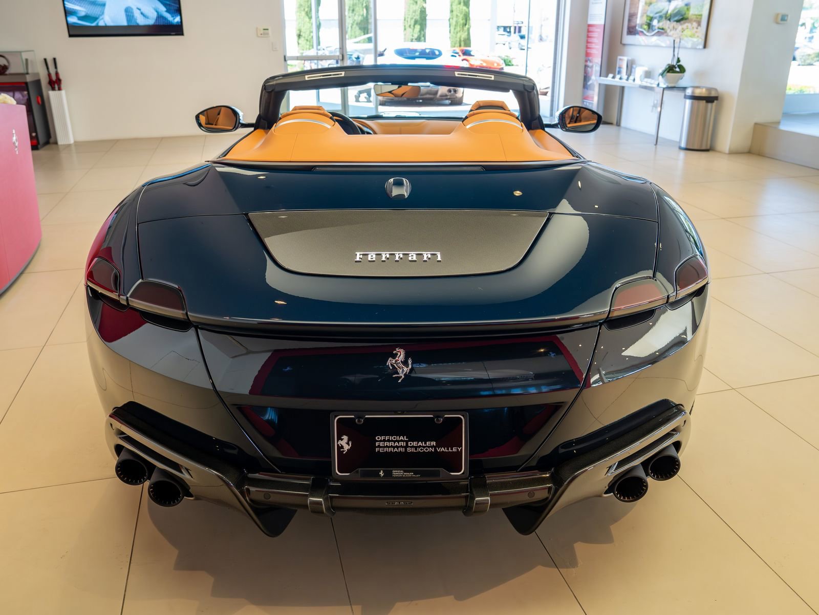 Used 2025 Ferrari Roma Spider RWD image 5