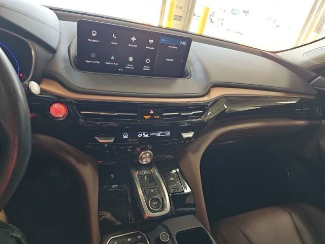Used 2024 Acura MDX SH-AWD w/ Technology Package image 11