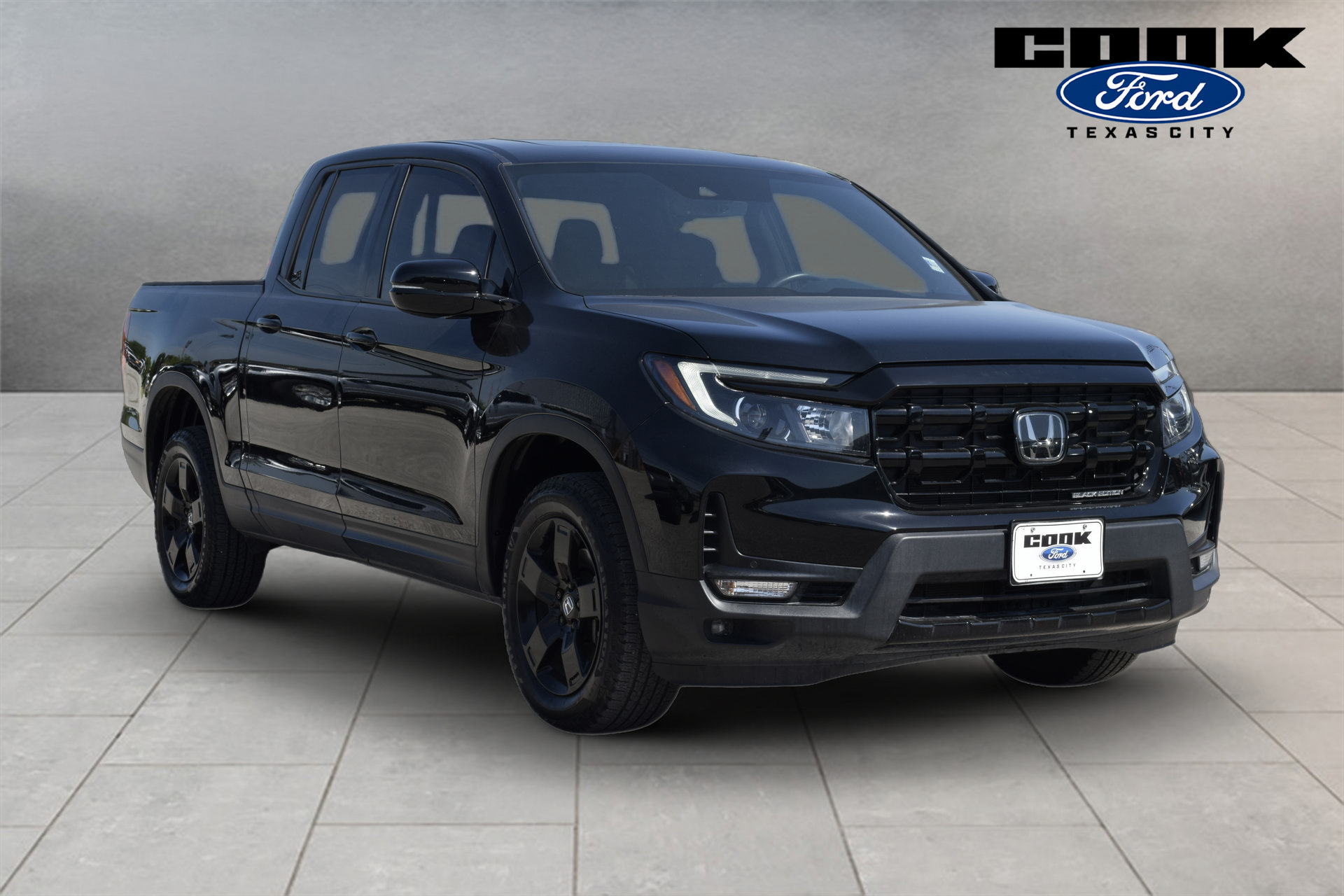 Used 2024 Honda Ridgeline Black Edition image 2