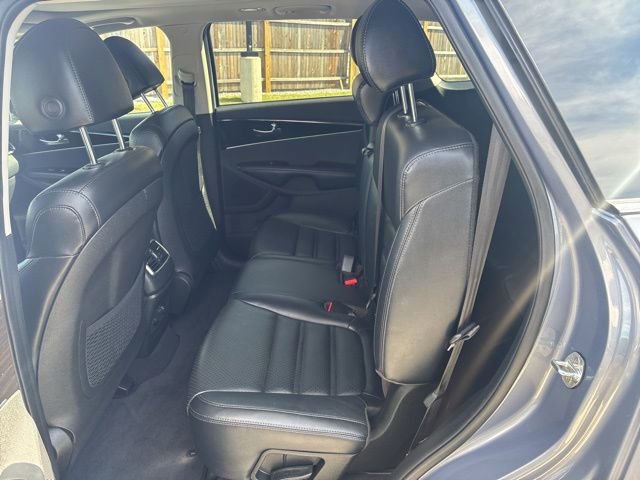 Used 2019 Kia Sorento EX image 17