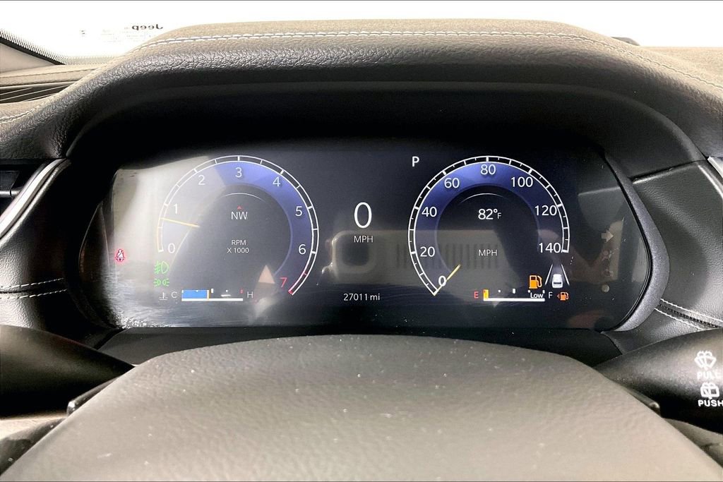 Used 2024 Jeep Grand Cherokee Limited image 20