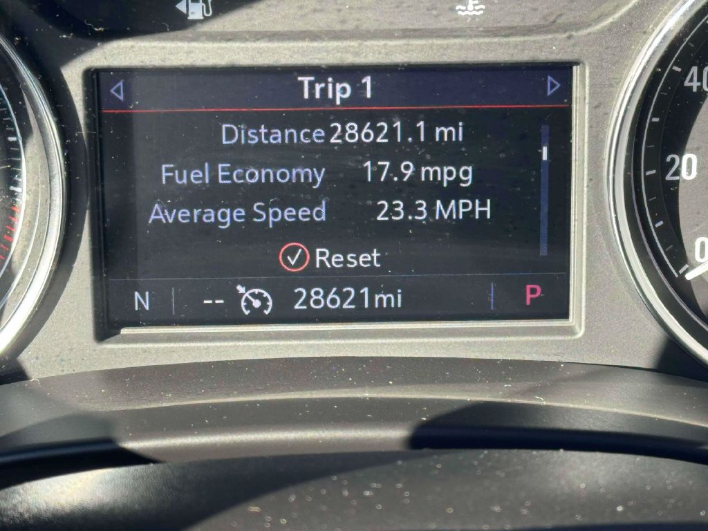 Used 2024 Buick Enclave Essence w/ Experience Buick Package AWD/4WD image 28