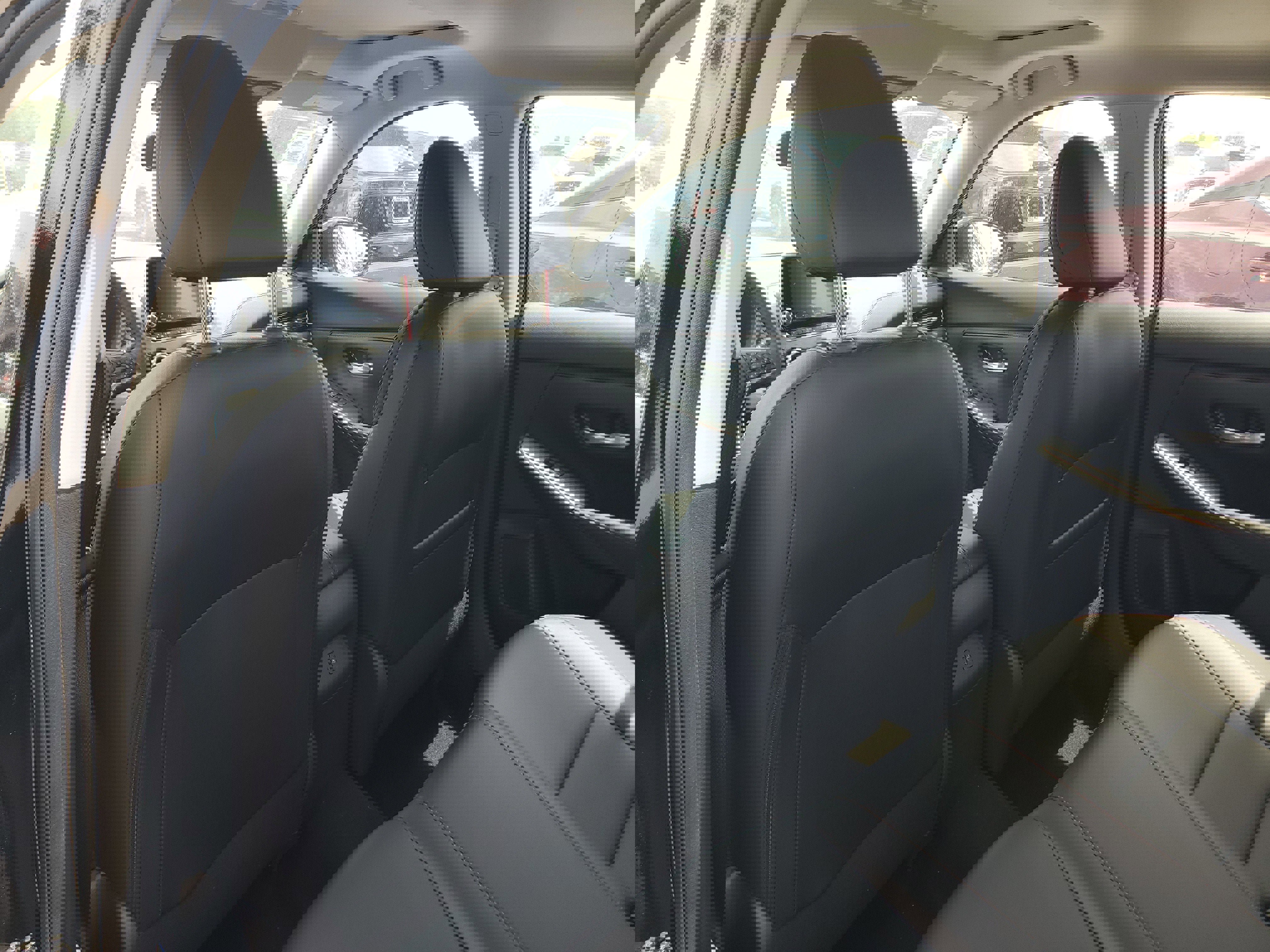 New 2025 Nissan Sentra SR w/ SR Premium Package image 16