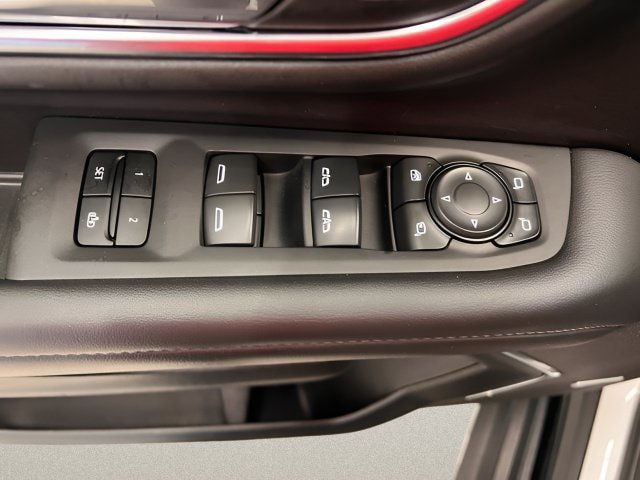 Used 2024 Chevrolet Tahoe LT w/ Luxury Package AWD/4WD image 8