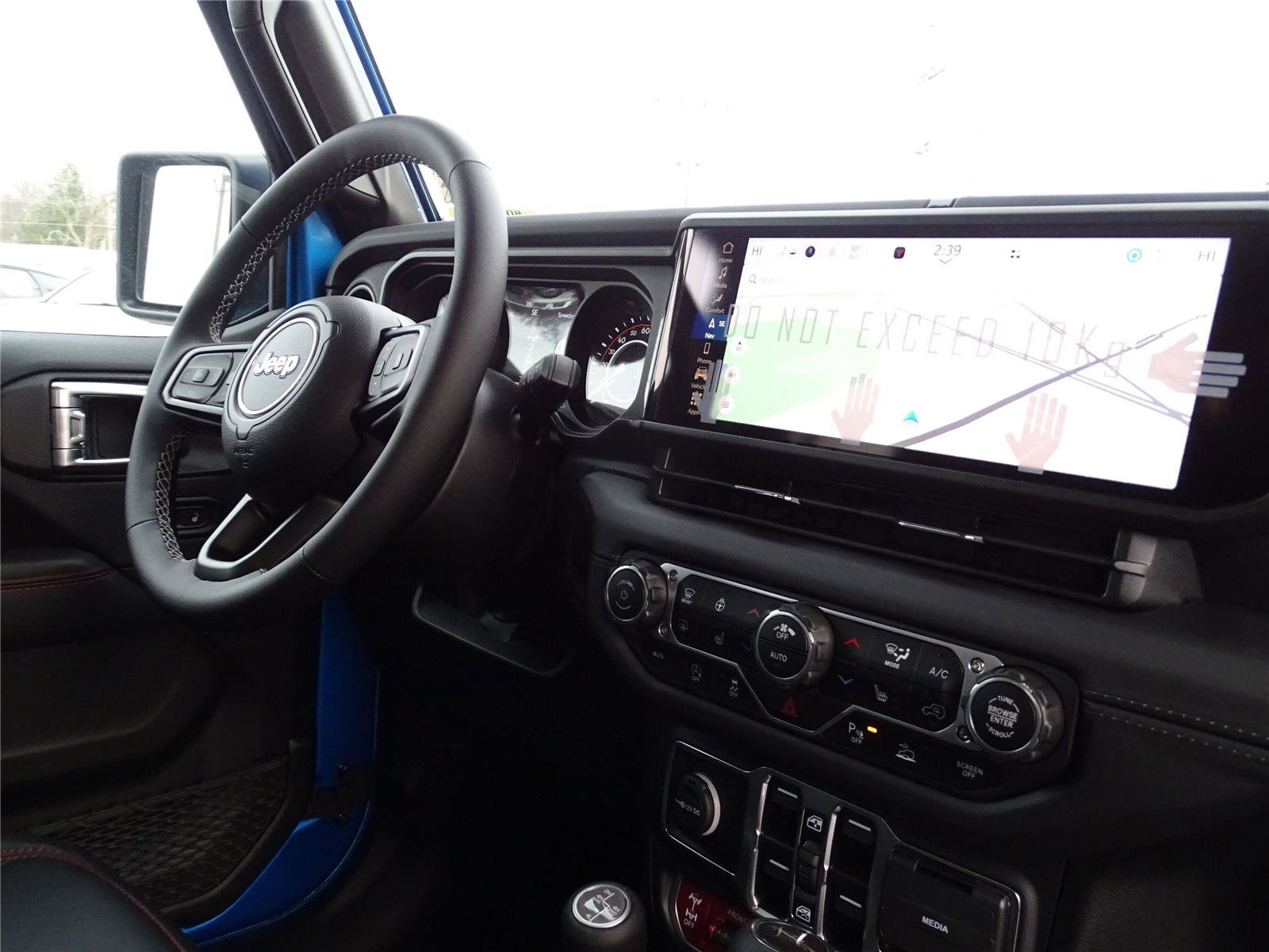 New 2025 Jeep Gladiator Rubicon image 9