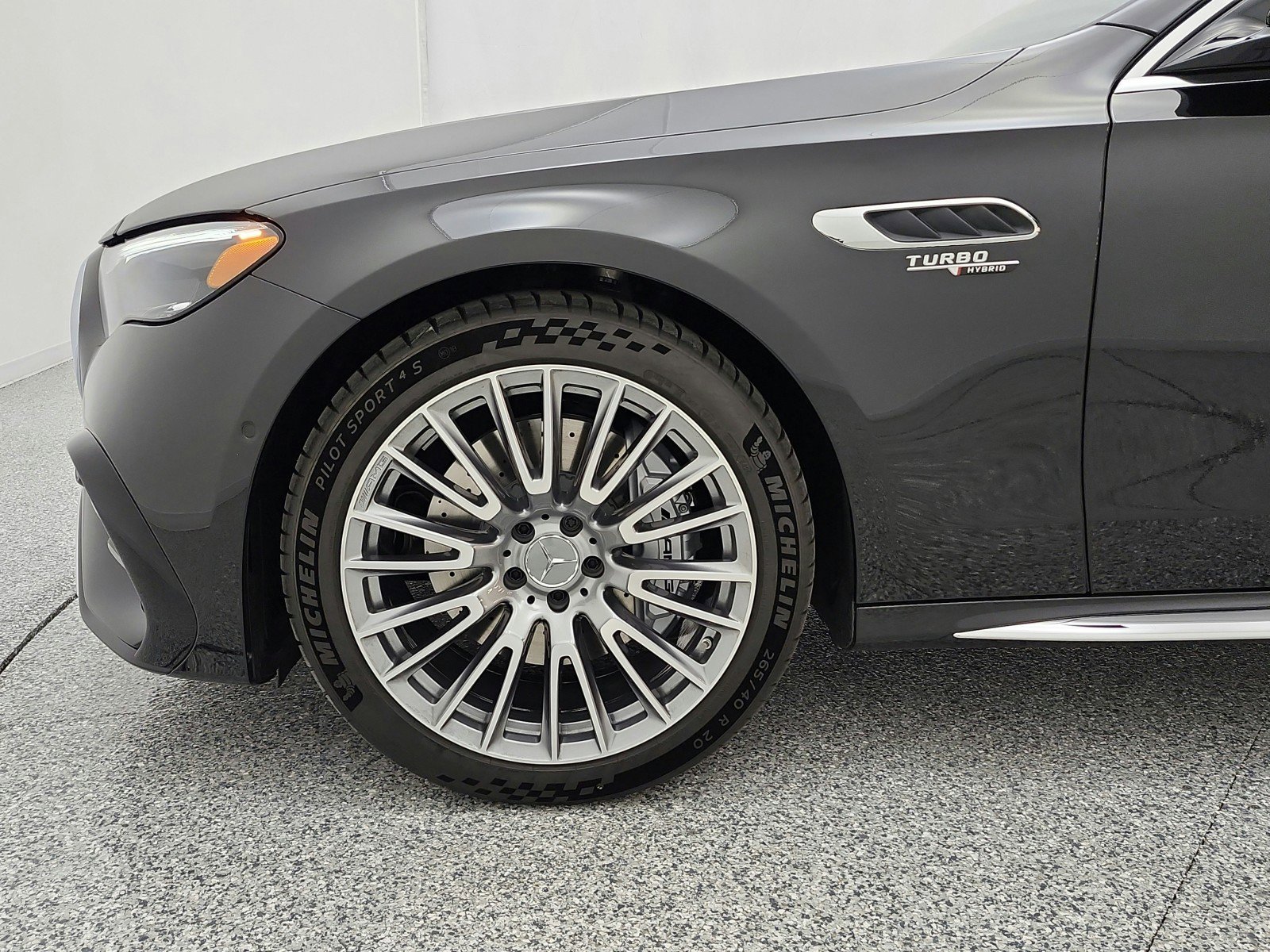 New 2026 Mercedes-Benz E 53 AMG e 4MATIC Sedan image 13