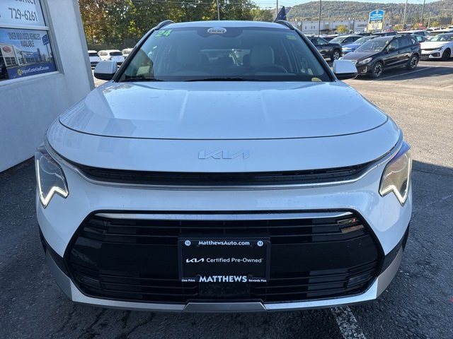 Certified 2024 Kia Niro EX Touring image 7
