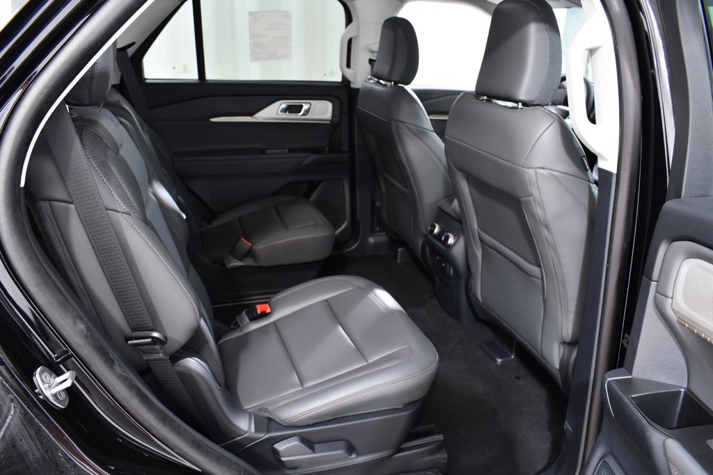 New 2025 Ford Explorer Active w/ Active Comfort Package image 19