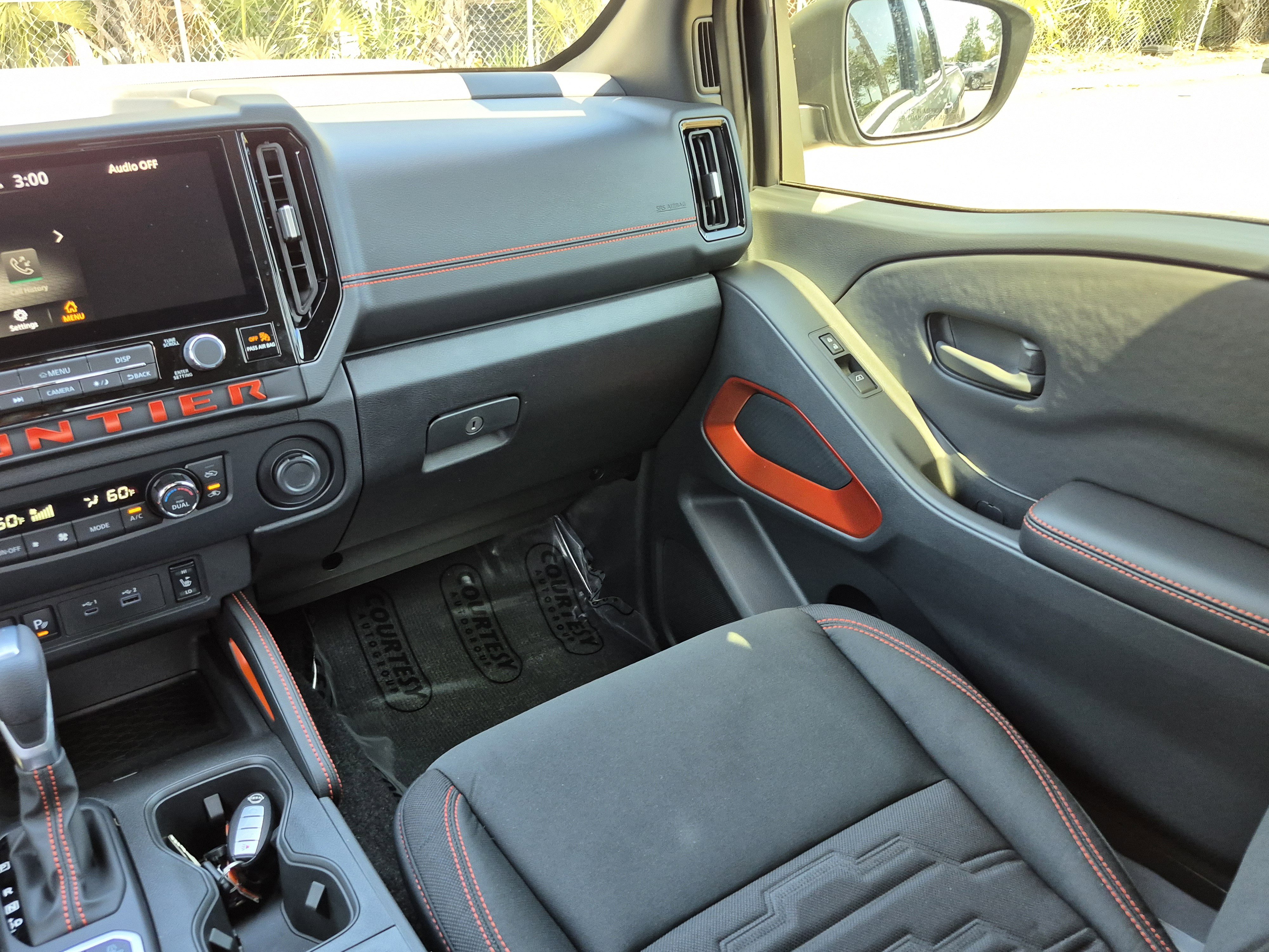 New 2026 Nissan Frontier PRO-4X w/ Pro-4x Convenience Package AWD/4WD image 34