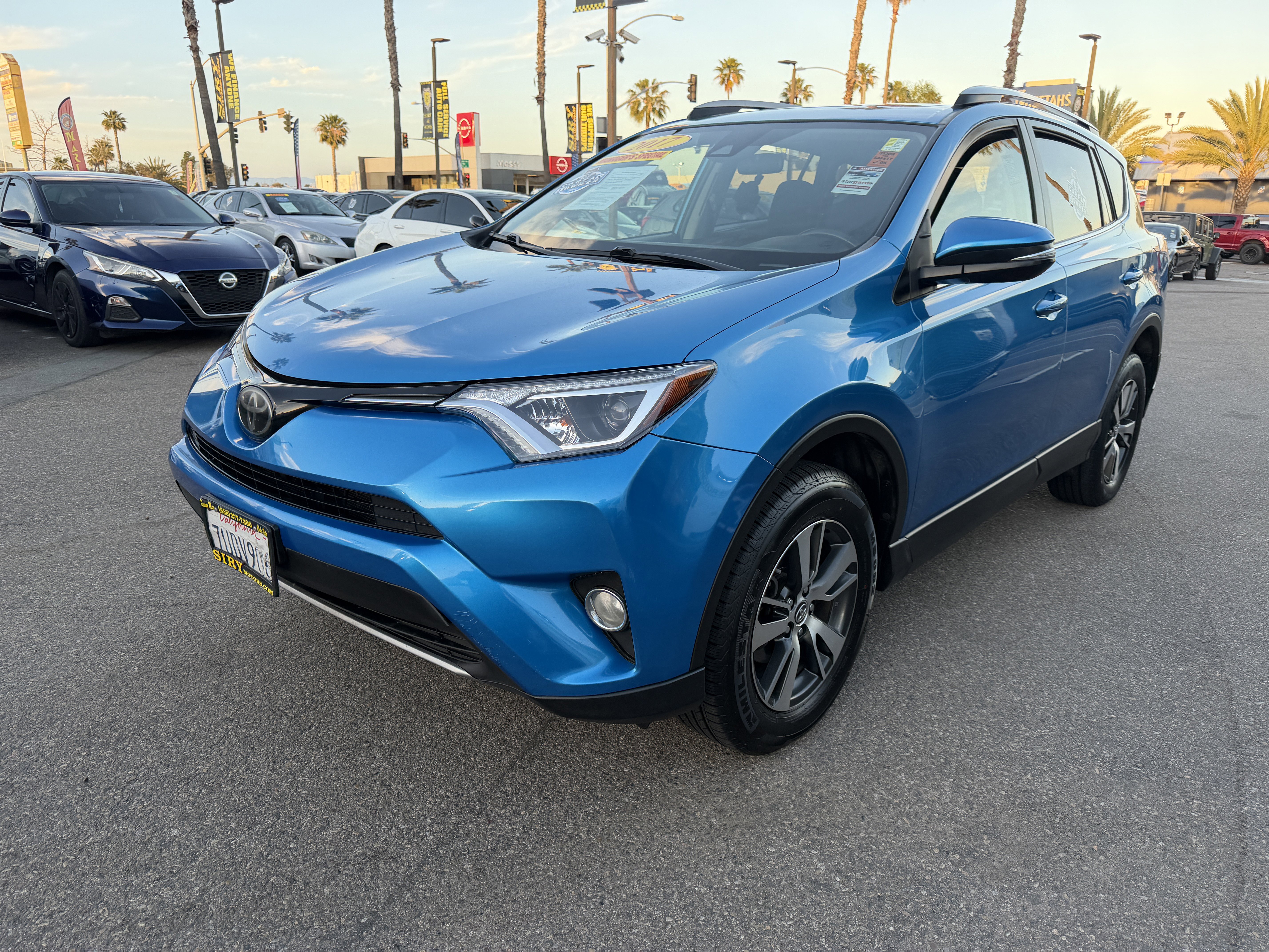 Used 2017 Toyota RAV4 XLE FWD image 5