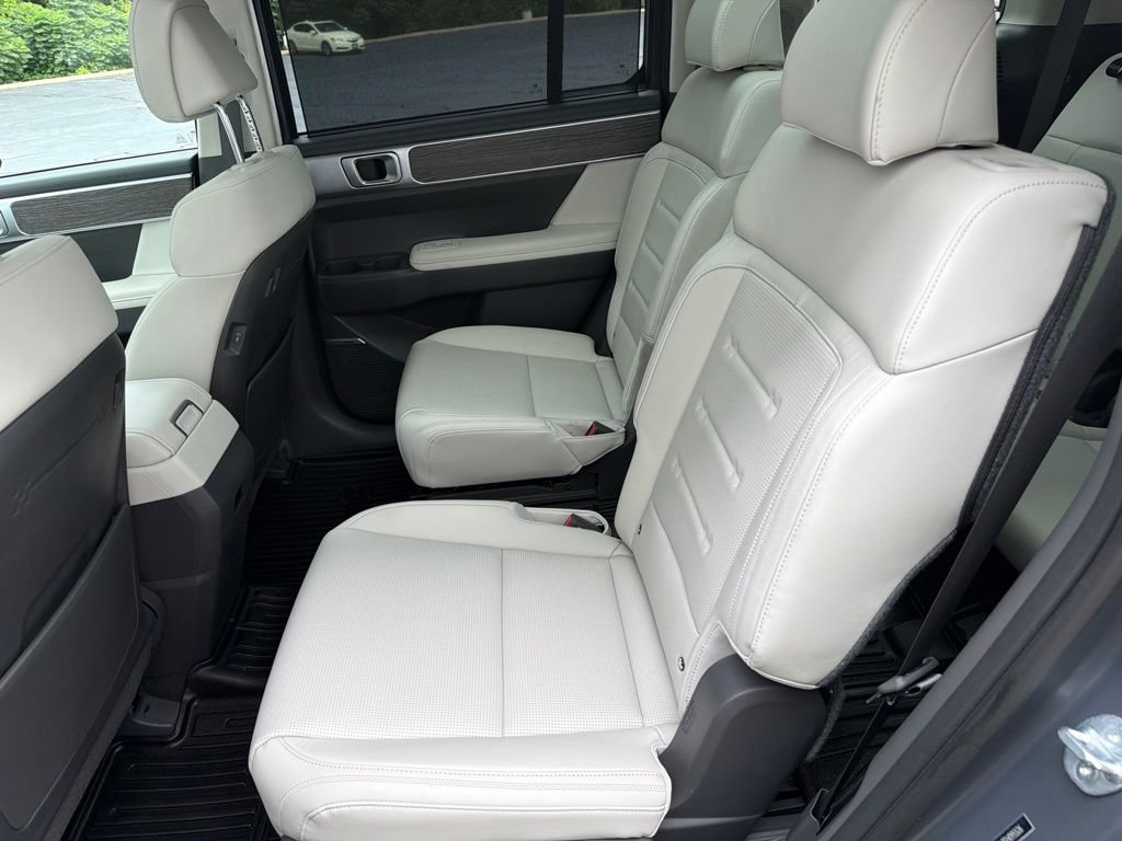 Used 2025 Hyundai Santa Fe Calligraphy AWD/4WD image 46