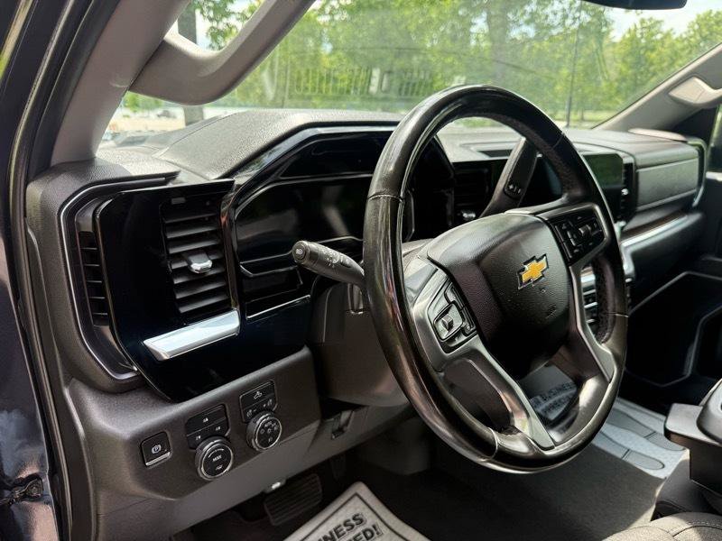 Used 2024 Chevrolet Silverado 3500 LT w/ Convenience Package AWD/4WD image 15