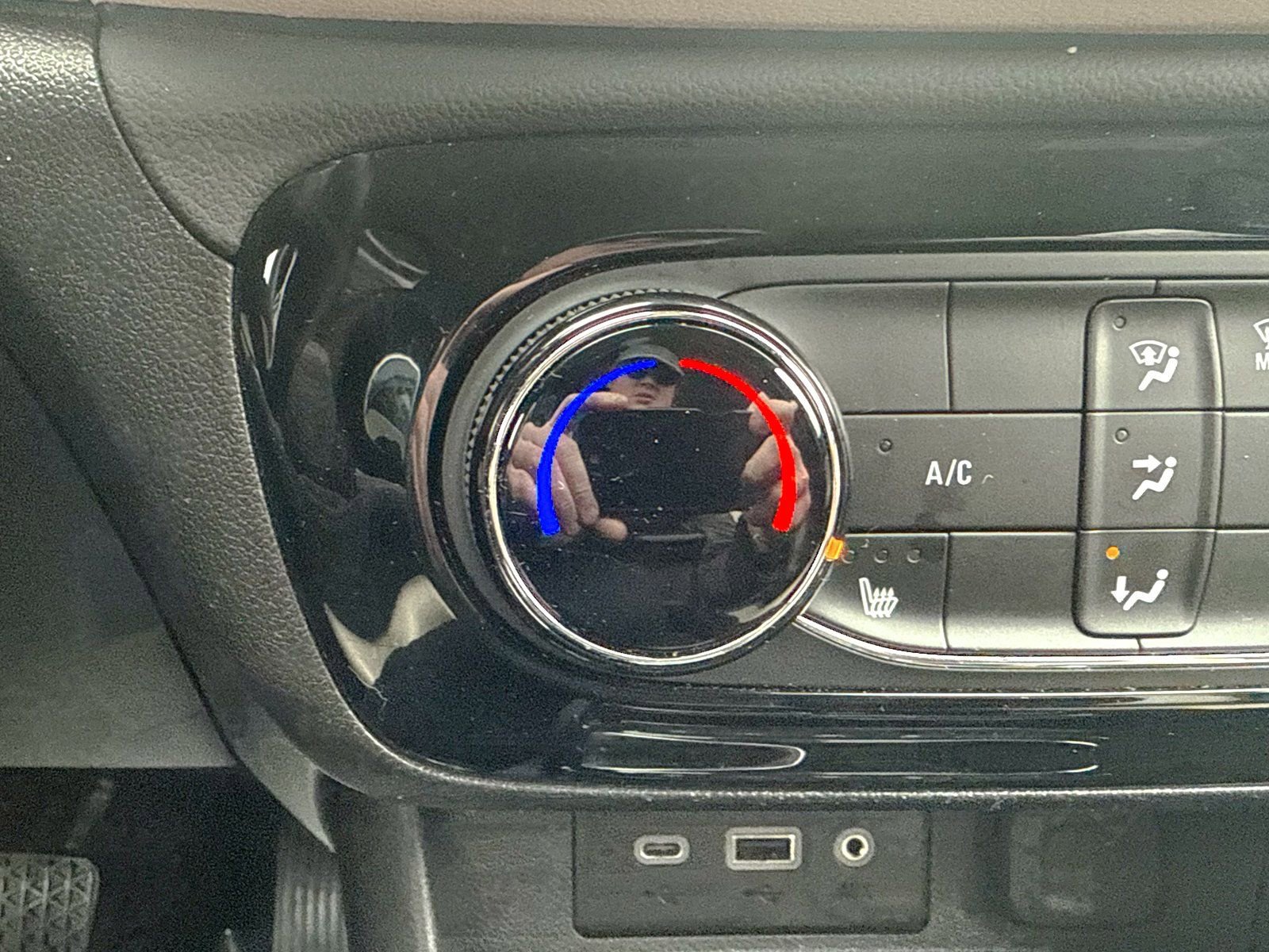 Used 2023 Buick Encore GX Preferred w/ Cold Weather Comfort Package image 31