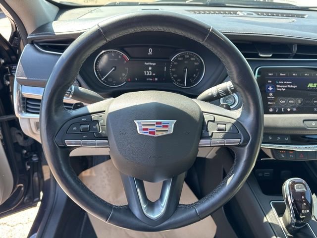 Certified 2023 Cadillac XT4 Luxury w/ Cold Weather Package AWD/4WD image 11