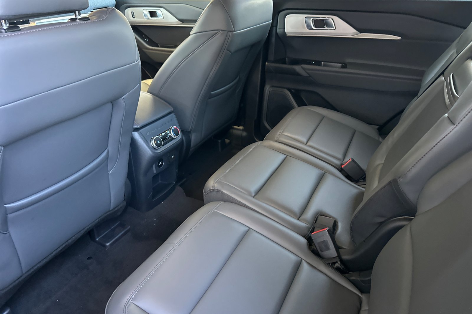 New 2026 Ford Explorer Active w/ Active Comfort Package RWD image 12
